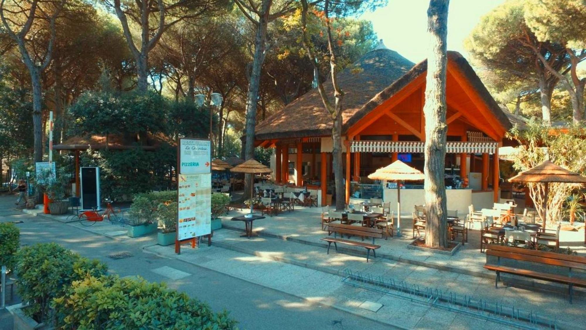Buona Mobile Homes On Camping Mare E Pineta Лидо ди Спина Екстериор снимка
